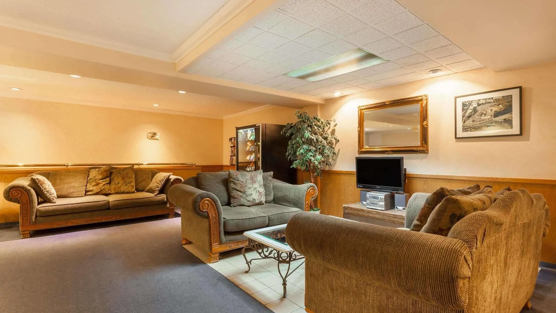 Hotel Howard Johnson By Wyndham Nanaimo Harbourside
